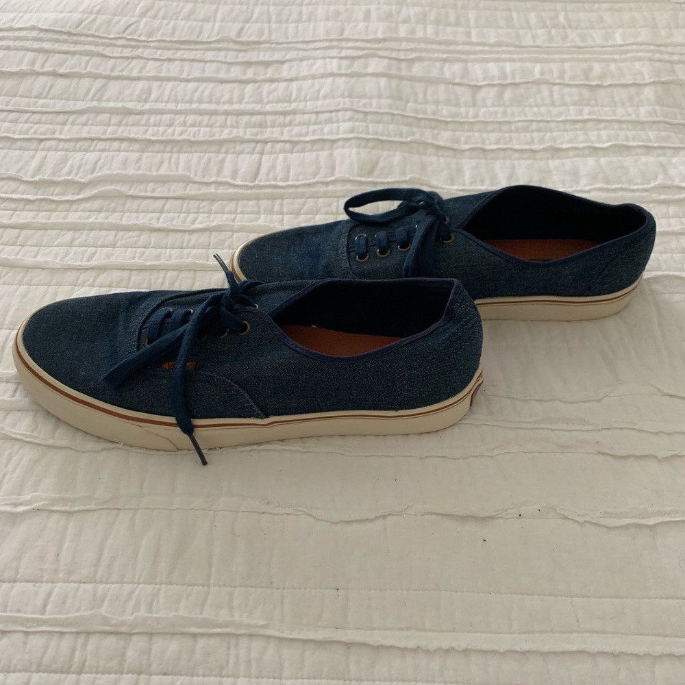 LIKE NEW Vans: Original Classic